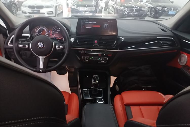 Used BMW 1 Series 2023 125i M Sport Night Edition Center Console