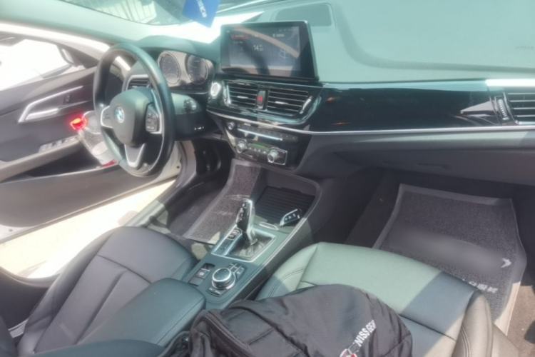 Used BMW 1 Series 2023 120i M Sport Edition Center Console