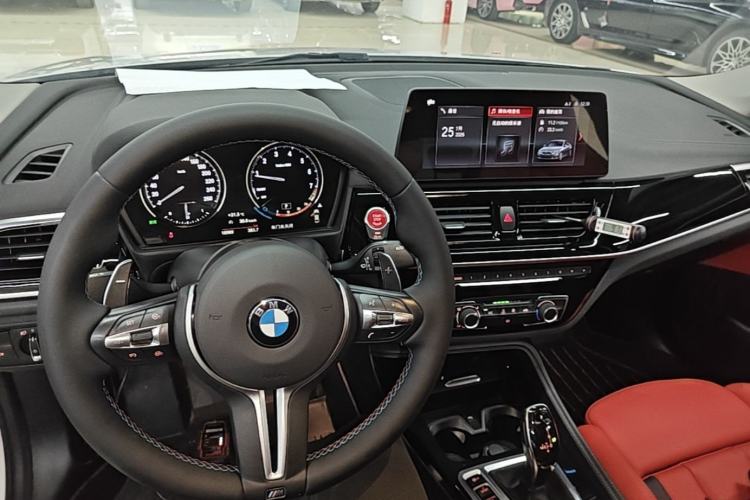 Used BMW 1 Series 2023 125i M Sport Night Edition Center Console