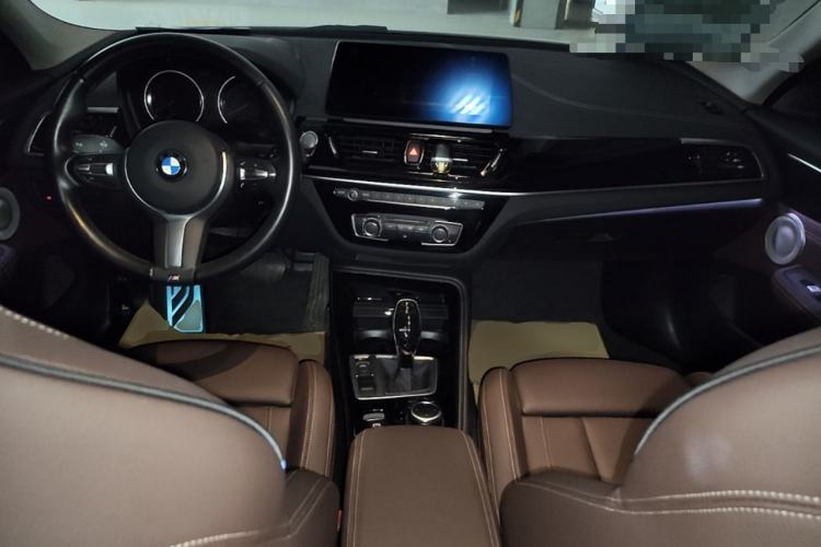 Used BMW 1 Series 2023 125i M Sport Night Edition Center Console