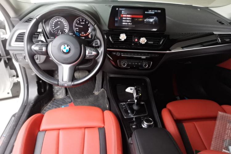 Used BMW 1 Series 2023 125i M Sport Night Edition Center Console