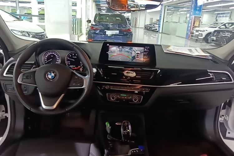 Used BMW 1 Series 2023 120i M Sport Edition Center Console