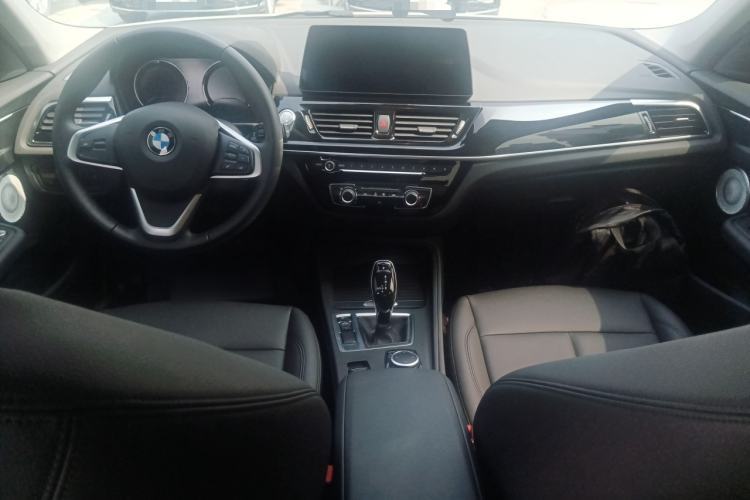 Used BMW 1 Series 2023 120i M Sport Edition Center Console