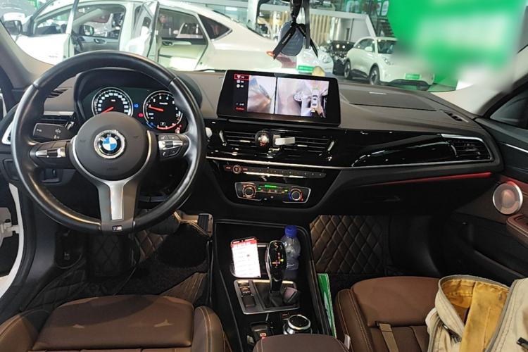 Used BMW 1 Series 2023 125i M Sport Night Edition Center Console