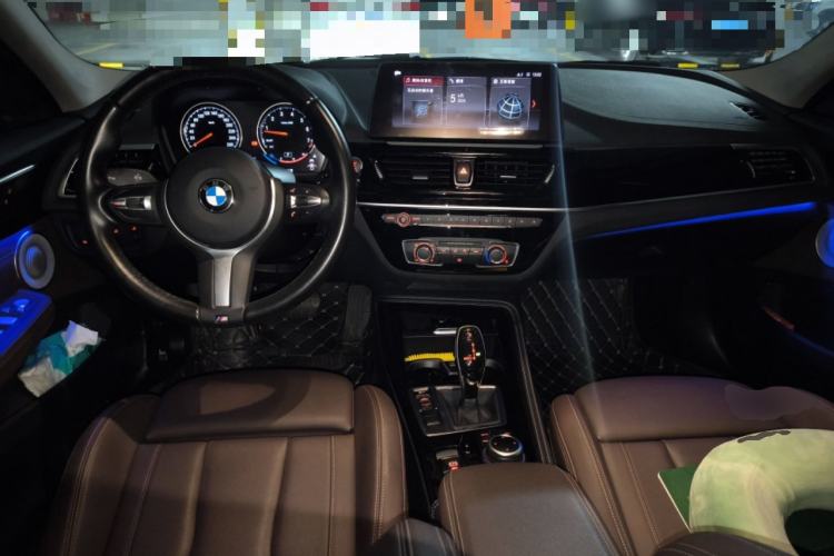 Used BMW 1 Series 2023 125i M Sport Night Edition Center Console