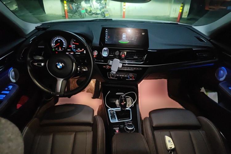 Used BMW 1 Series 2023 125i M Sport Night Edition Center Console