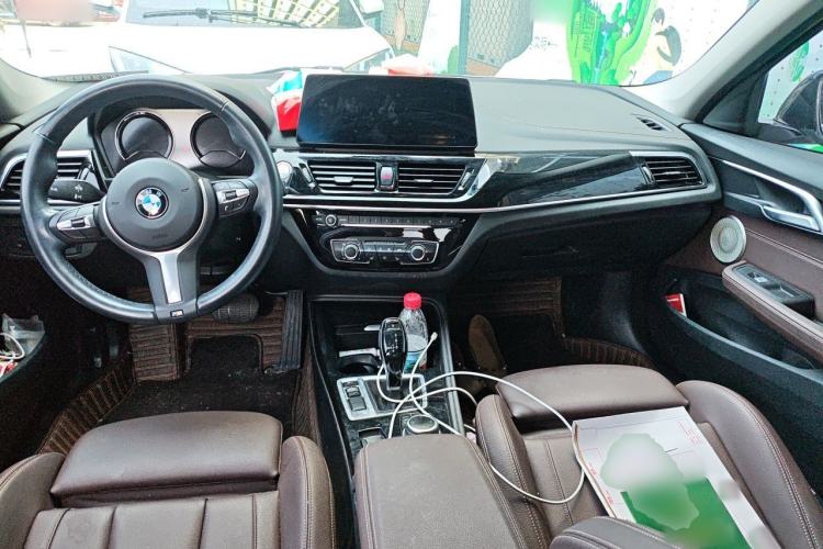Used BMW 1 Series 2023 125i M Sport Night Edition Center Console