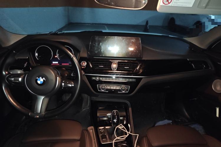 Used BMW 1 Series 2023 120i M Sport Night Edition Center Console
