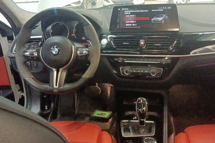 Used BMW 1 Series 2023 125i M Sport Night Edition Center Console