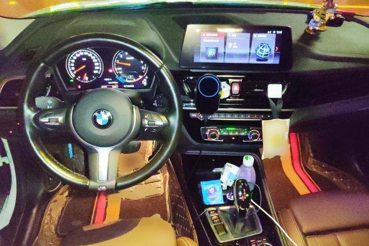 Used BMW 1 Series 2023 125i M Sport Night Edition Center Console