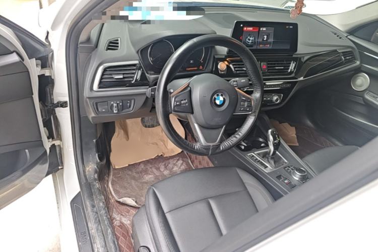 Used BMW 1 Series 2023 120i M Sport Edition Center Console