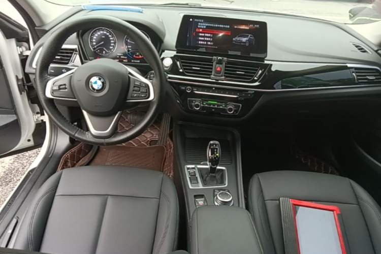 Used BMW 1 Series 2023 120i M Sport Edition Center Console
