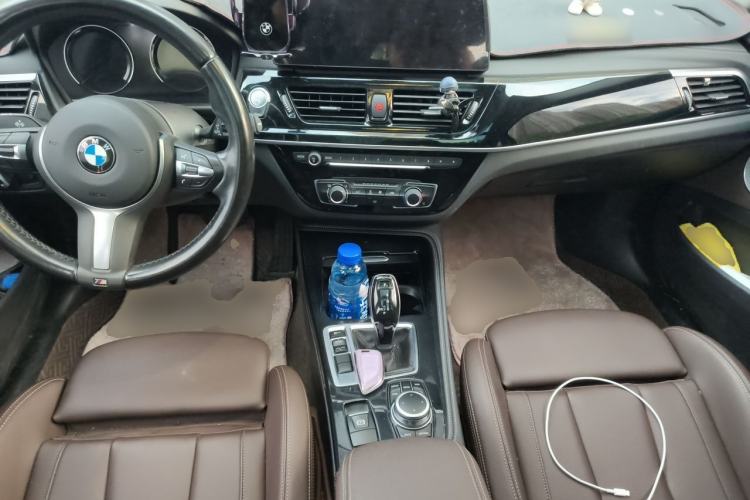 Used BMW 1 Series 2023 125i M Sport Night Edition Center Console