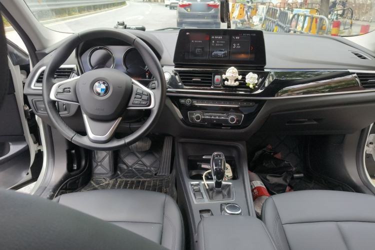 Used BMW 1 Series 2023 120i M Sport Edition Center Console