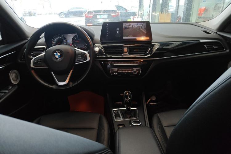 Used BMW 1 Series 2023 120i M Sport Edition Center Console
