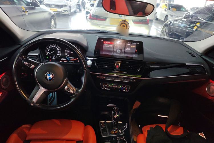 Used BMW 1 Series 2023 125i M Sport Night Edition Center Console