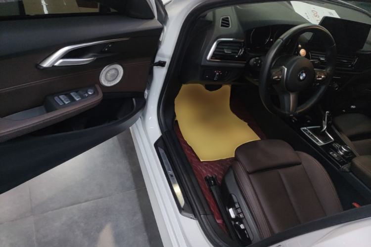 Used BMW 1 Series 2023 120i M Sport Night Edition Driver Seat