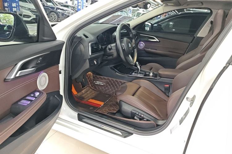 Used BMW 1 Series 2023 125i M Sport Night Edition Driver Seat