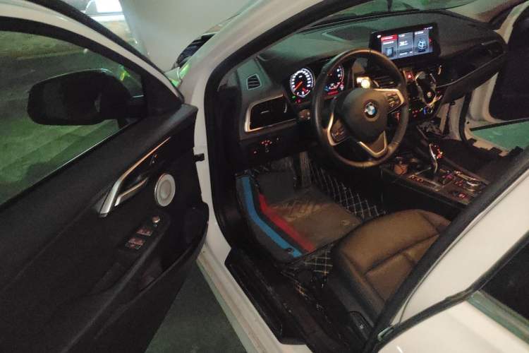 Used BMW 1 Series 2023 120i M Sport Edition Driver Seat