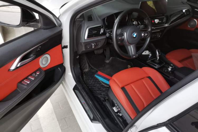 Used BMW 1 Series 2023 125i M Sport Night Edition Driver Seat