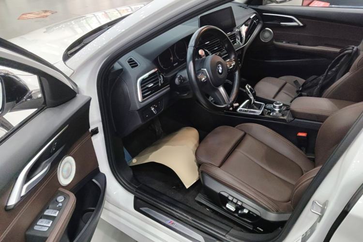 Used BMW 1 Series 2023 120i M Sport Night Edition Driver Seat
