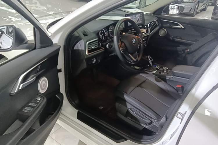 Used BMW 1 Series 2023 120i M Sport Edition Driver Seat