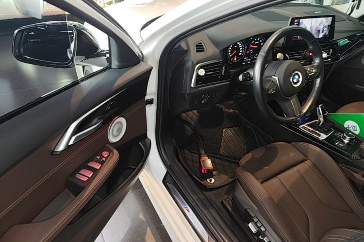 Used BMW 1 Series 2023 125i M Sport Night Edition Driver Seat
