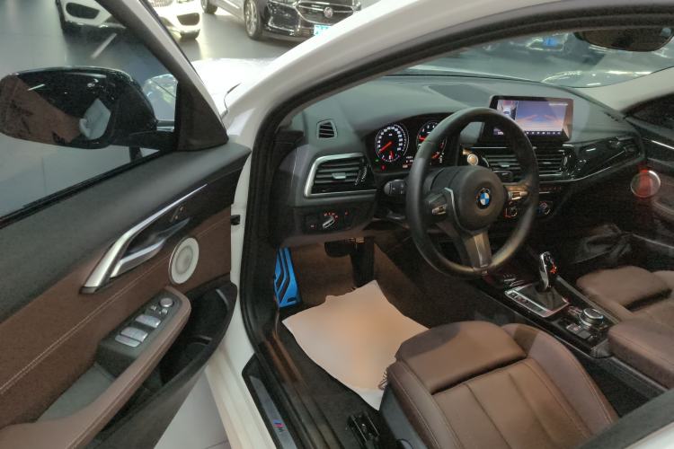 Used BMW 1 Series 2023 125i M Sport Night Edition Driver Seat