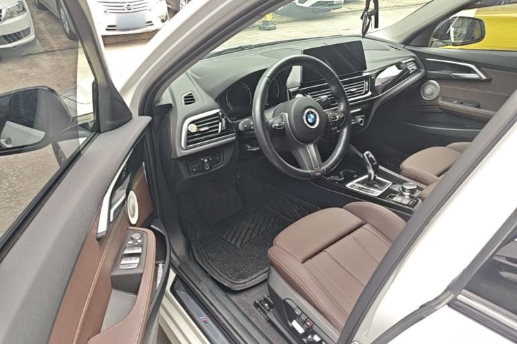 Used BMW 1 Series 2023 125i M Sport Night Edition Driver Seat