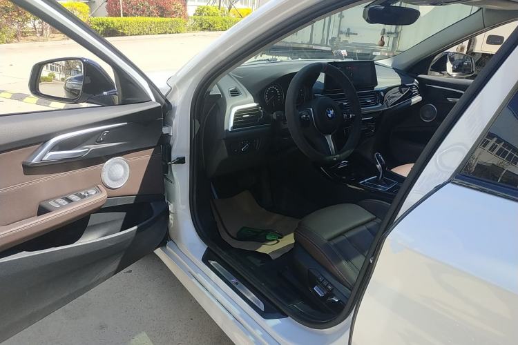 Used BMW 1 Series 2023 125i M Sport Night Edition Driver Seat