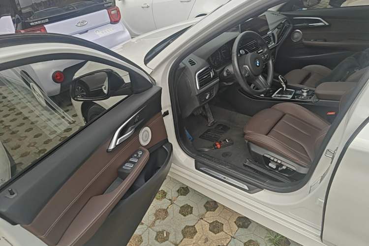 Used BMW 1 Series 2023 125i M Sport Night Edition Driver Seat