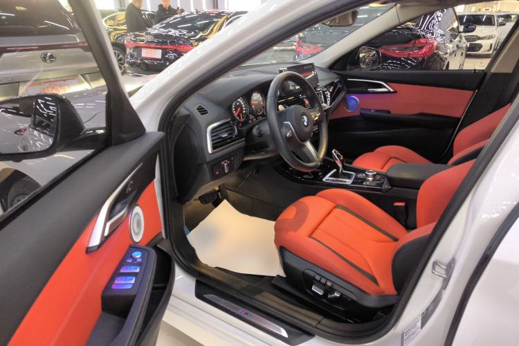 Used BMW 1 Series 2023 125i M Sport Night Edition Driver Seat