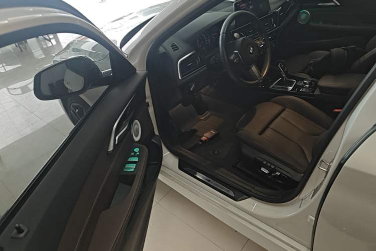 Used BMW 1 Series 2023 125i M Sport Night Edition Driver Seat