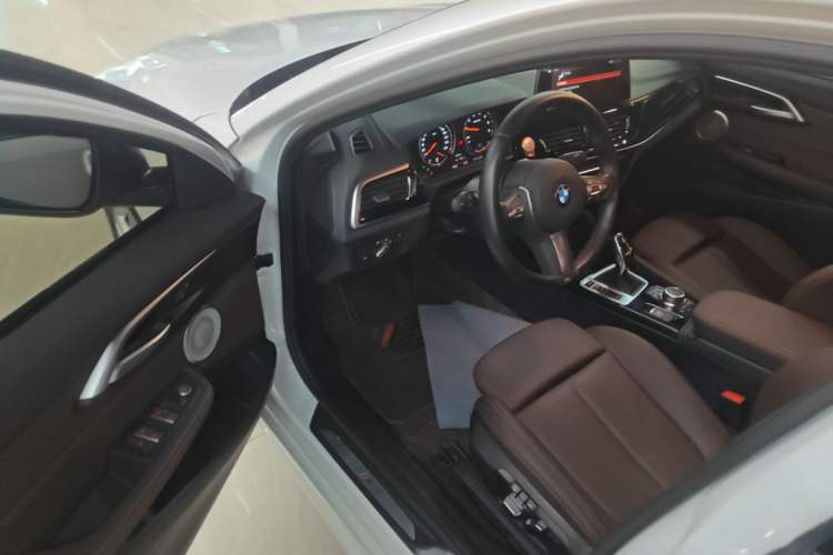 Used BMW 1 Series 2023 120i M Sport Night Edition Driver Seat