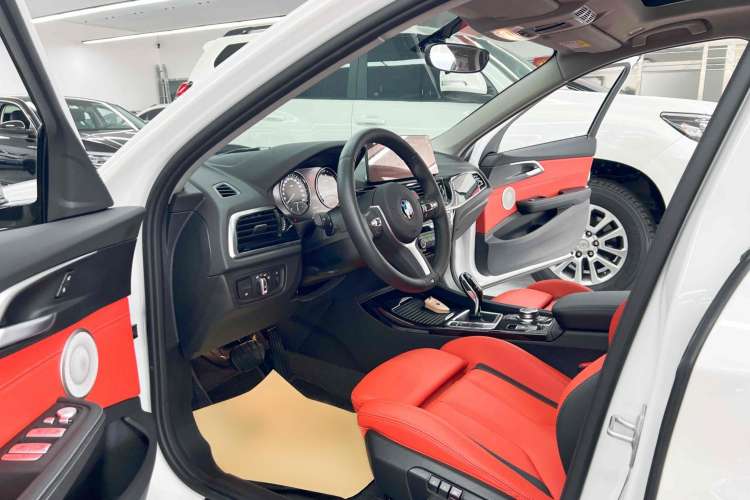 Used BMW 1 Series 2023 125i M Sport Night Edition Driver Seat