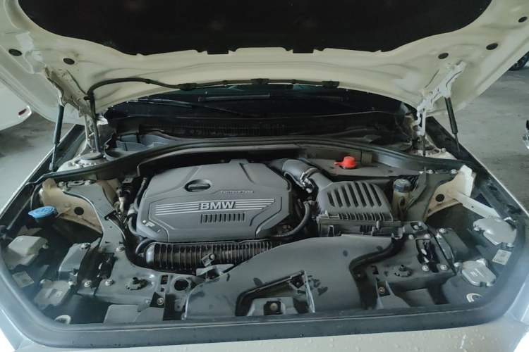 Used BMW 1 Series 2023 125i M Sport Night Edition Engine Bay