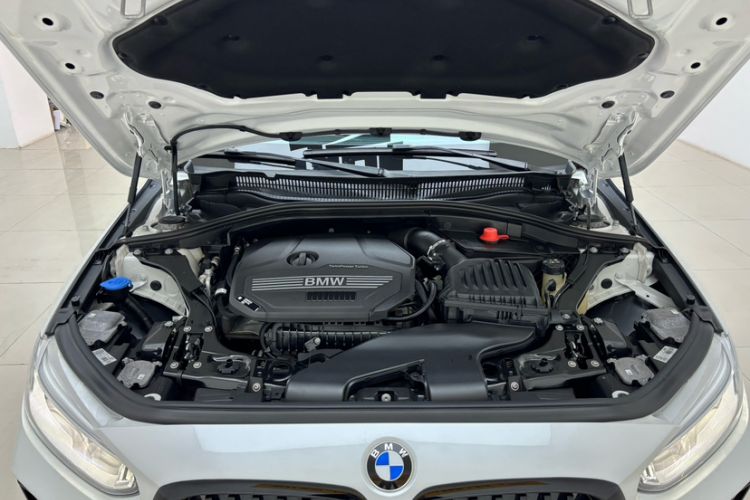 Used BMW 1 Series 2023 120i M Sport Night Edition Engine Bay