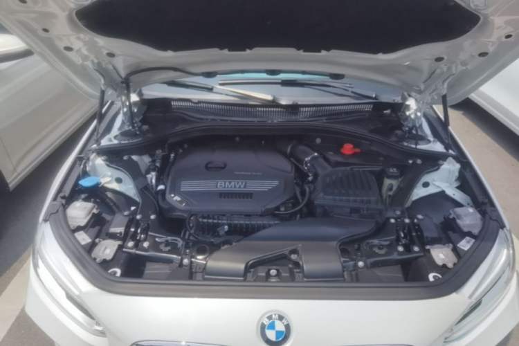 Used BMW 1 Series 2023 120i M Sport Edition Engine Bay