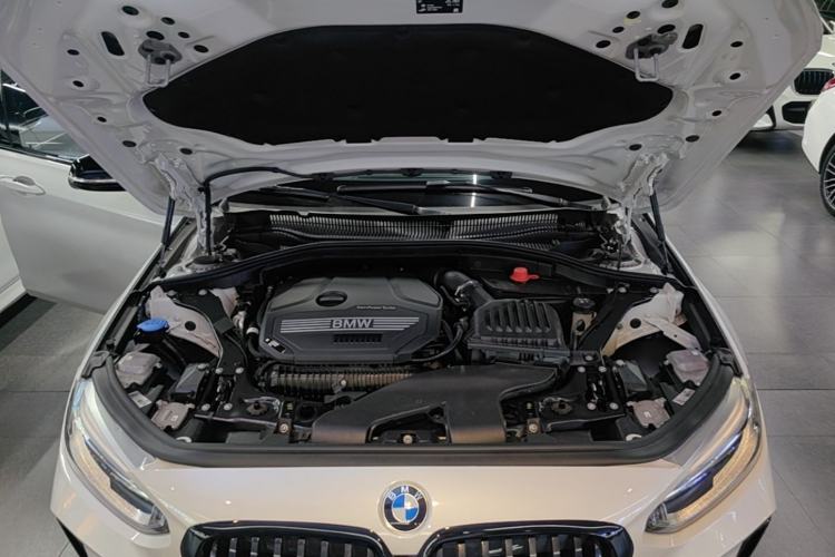 Used BMW 1 Series 2023 125i M Sport Night Edition Engine Bay