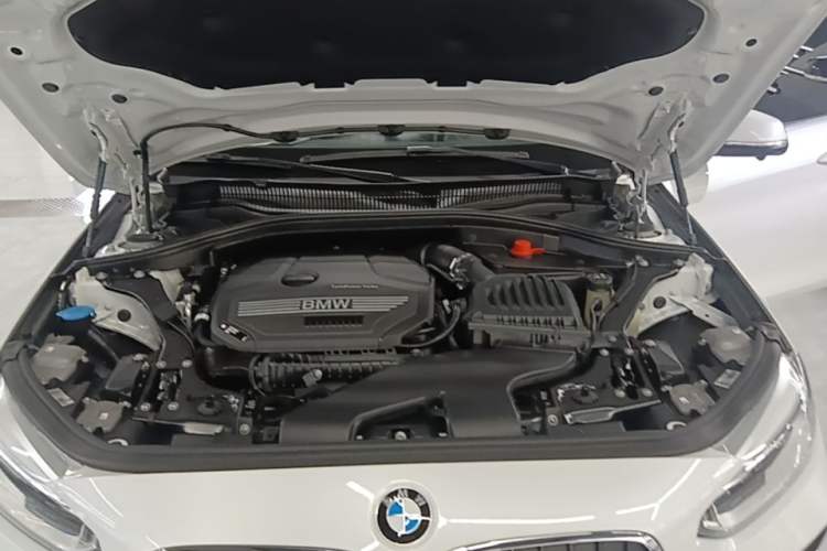 Used BMW 1 Series 2023 120i M Sport Edition Engine Bay