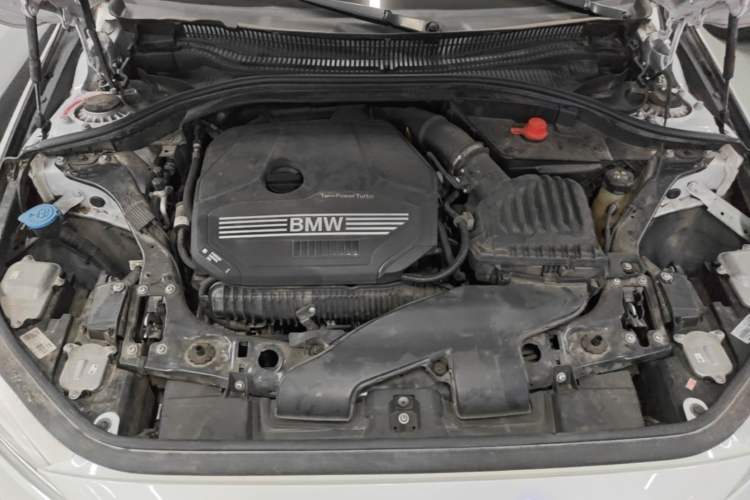 Used BMW 1 Series 2023 125i M Sport Night Edition Engine Bay