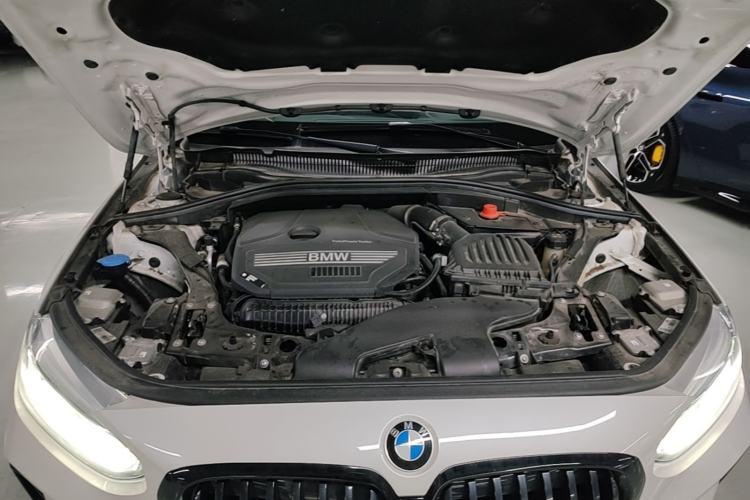 Used BMW 1 Series 2023 125i M Sport Night Edition Engine Bay