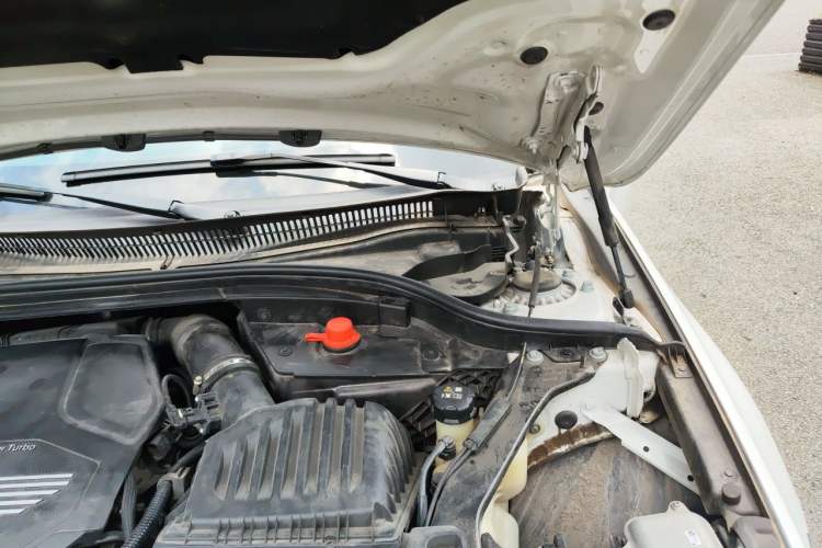 Used BMW 1 Series 2023 120i M Sport Edition Engine Bay Left