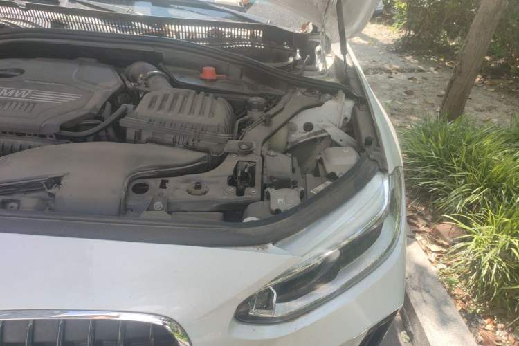 Used BMW 1 Series 2023 120i M Sport Edition Engine Bay Left