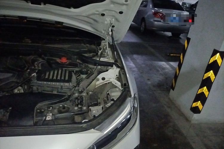 Used BMW 1 Series 2023 120i M Sport Night Edition Engine Bay Left