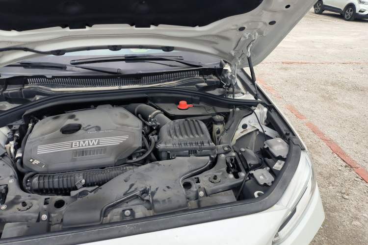 Used BMW 1 Series 2023 125i M Sport Night Edition Engine Bay Left