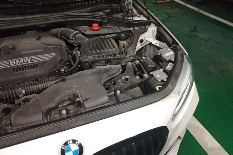 Used BMW 1 Series 2023 125i M Sport Night Edition Engine Bay Left