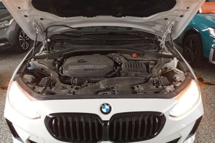 Used BMW 1 Series 2023 120i M Sport Night Edition Engine Bay