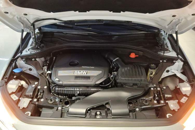 Used BMW 1 Series 2023 125i M Sport Night Edition Engine Bay