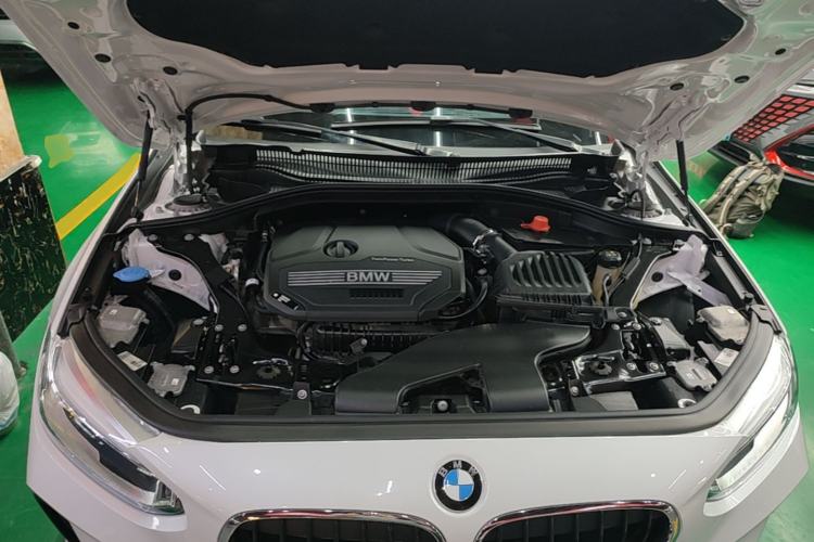 Used BMW 1 Series 2023 120i M Sport Edition Engine Bay